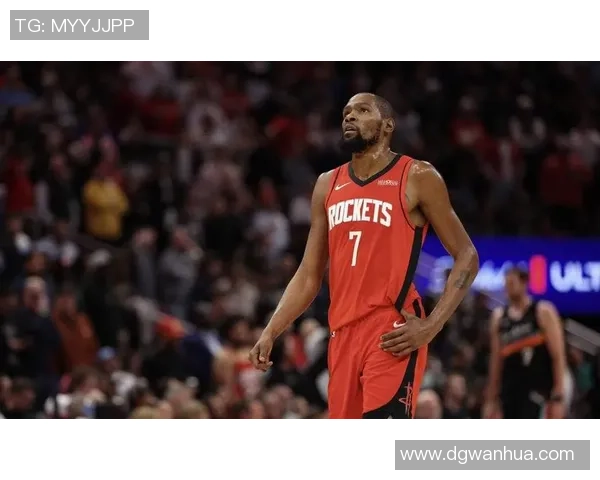 对飙战！火箭轰11-0夺回抢先：杜兰特9中6轰14分，小史密斯迸发